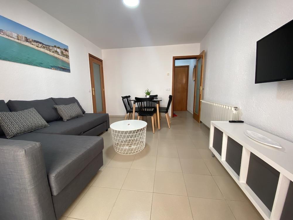Apartamentos Ar Isern 블랑스 외부 사진